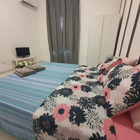 Chafbius Downtown Deluxe Tatil Evi Cagliari
